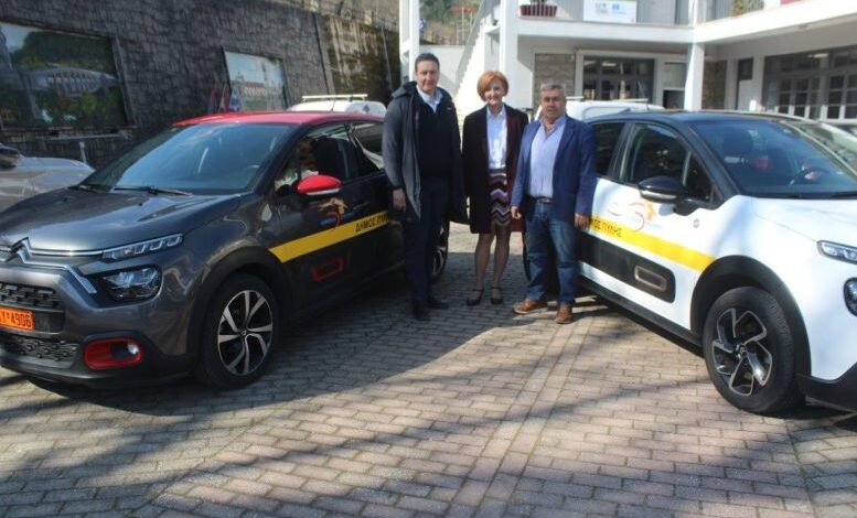 Νέα-οχήματα-για-το-“Βοήθεια-στο-Σπίτι”-του-Δήμου-Πύλης