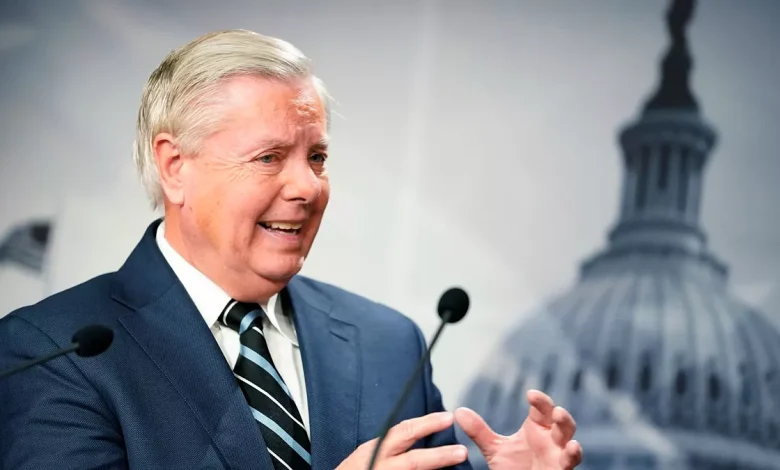 Ένα-τόνο-λεφτά-θα-μπορούσαν-να-βγάλουν-οι-ΗΠΑ-από-τον-πόλεμο-στο-Ιράν,-λέει-Αμερικανός-γερουσιαστής