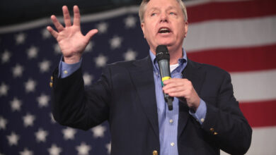 ΗΠΑ:-Τις-μοναρχίες-του-Κόλπου-που-δεν-επιτίθενται-στο-Ιράν-απειλεί-ο-γερουσιαστής-Γράχαμ