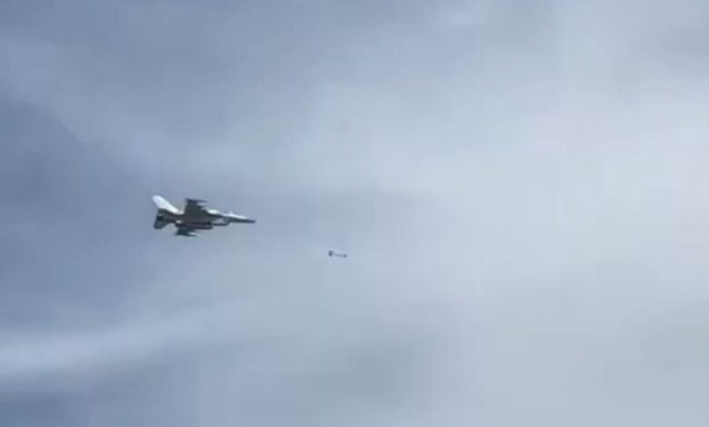 f-16-vs-drone:-Μαχητικό-αεροσκάφος-τον-Εμιράτων-καταδιώκει-ιρανικό-drone-shahed-σε-παραλία-στο-Ντουμπάι-–-Δείτε-βίντεο