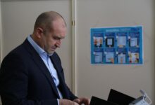 Βουλγαρία-Δημοσκόπηση:-Προβάδισμα,-χωρίς-αυτοδυναμία,-για-τον-Ρούμεν-Ράντεφ