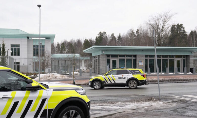 Όσλο:-Τρεις-συλλήψεις-υπόπτων-για-τη-βομβιστική-επίθεση-στην-πρεσβεία-των-ΗΠΑ