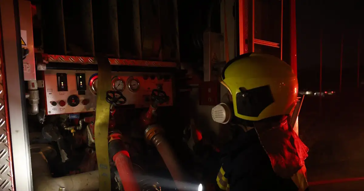 Πυρκαγιά-στη-λεωφόρο-Βάρης-–-Κορωπίου-σε-κατάστημα-με-ηλεκτρικά-σκούτερ