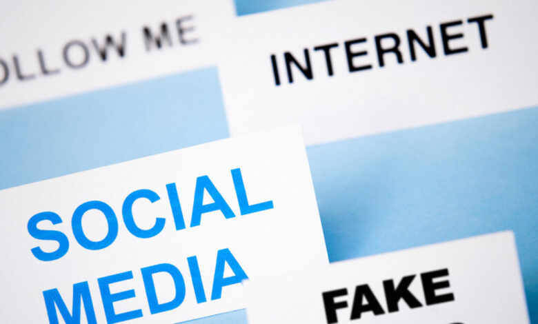 Νίκος-Ρωμανός-για-Ομάδα-Αλήθειας:-«Τρώει-τη-λάσπη-σας-επειδή-βγάζει-στη-φόρα-τα-fake-news-της-αντιπολίτευσης»