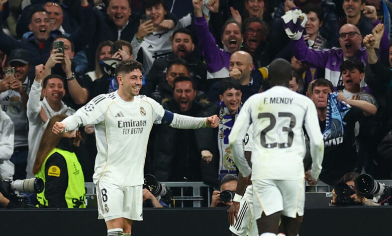 Ρεαλ-Μαδρίτης-Μάντσεστερ-Σίτι:-Τρομερή-εμφάνιση-του-Βαλβέρδε,-πέτυχε-χατ-τρικ-στο-πρώτο-ημίχρονο