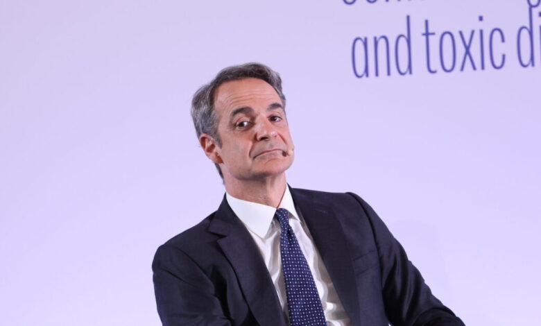 Το-διπλό-στοίχημα-του-Μαξίμου:-Συσπείρωση-ψηφοφόρων-και-μέτρα-για-την-ακρίβεια-λόγω-πολέμου