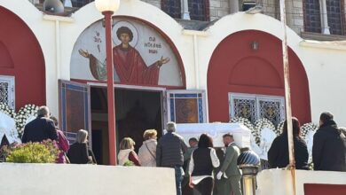 Θεσσαλονίκη:-Οδύνη-στην-κηδεία-του-25χρονου-που-παρασύρθηκε-από-αυτοκίνητο