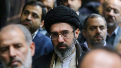 Μοτζταμπά-Χαμενεΐ:-Τα-Στενά-του-Ορμούζ-θα-παραμείνουν-κλειστά-ως-μοχλός-πίεσης-στον-εχθρό