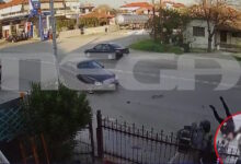 Ημαθία:-Συγκλονιστικό-βίντεο-ντοκουμέντο-από-σύγκρουση-μηχανής-με-αυτοκίνητο-–-Από-θαύμα-γλίτωσε-μια-πεζή-που-παρασύρθηκε