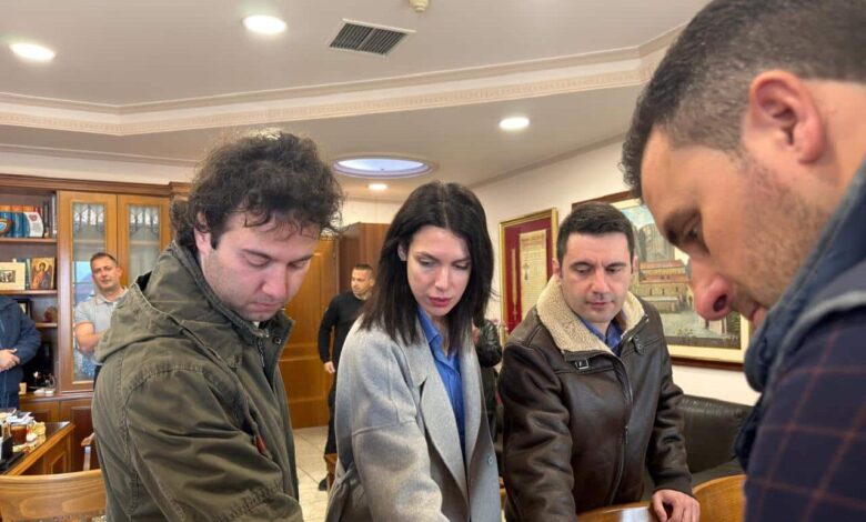 Δήμος-Μετεώρων:-Τρεις-νέοι-Δημοτικοί-Αστυνομικοί-ορκίστηκαν