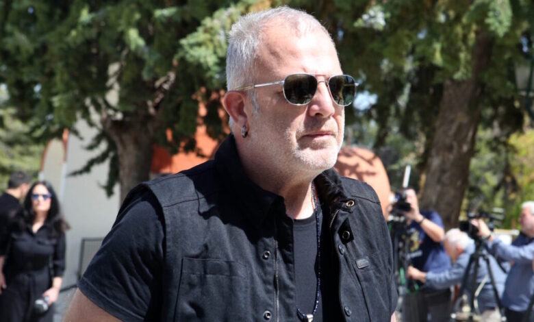 Πασχάλης-Τσαρούχας:-Μεγάλωσα-σε-εύπορη-οικογένεια,-με-θείες,-ξαδέλφια,-όπου-ό,τι-μαγείρευε-ο-ένας-ήταν-για-όλους