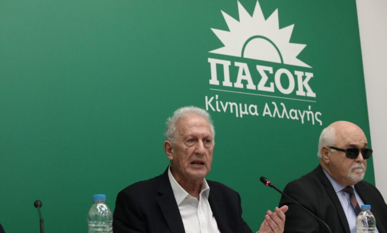 Σκανδαλίδης-για-διεύρυνση-ΠΑΣΟΚ:-«Η-ΝΔ-με-τα-παπαγαλάκια-της-προσπάθησε-να-τινάξει-στον-αέρα-την-προσπάθεια-για-δύο-αστοχίες»