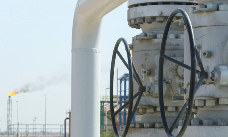 ΗΠΑ-–-Ρωσία:-Η-κρίση-στο-πετρέλαιο-τις-φέρνει-στο-ίδιο-τραπέζι,-μπαράζ-επαφών-για-τις-επιπτώσεις-των-τιμών-στα-100-δολάρια-το-βαρέλι