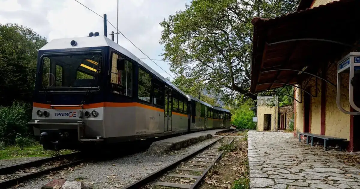 ΟΣΕ:-Κλείνει-επ’-αόριστον-η-γραμμή-του-Οδοντωτού-λόγω-φυσικών-φαινομένων-και-κατολισθήσεων