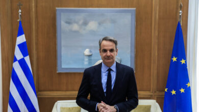 Με-το-βλέμμα-στη-Μέση-Ανατολή-το-Μέγαρο-Μαξίμου:-Κρίσιμες-οι-επόμενες-3-εβδομάδες-για-νέο-πακέτο-μέτρων