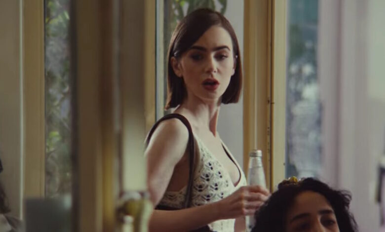 Λίλι-Κόλινς:-Κυκλοφόρησε-το-διαφημιστικό-που-γύρισε-στα-Πετράλωνα-–-Πλάνα-και-από-τη-Νέα-Μάκρη