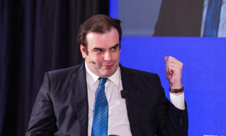 Αισιόδοξος-ο-Πιερρακάκης-για-την-τουριστική-σεζόν-–-Τι-είπε-για-το-νέο-αεροδρόμιο-Ηρακλείου,-το-«μικρό-Ελληνικό»