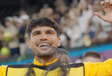 Ο-Κάρλος-Αλκαράθ-ντύθηκε-μέλισσα-μετά-την-πρόκριση-στα-ημιτελικά-του-indian-wells