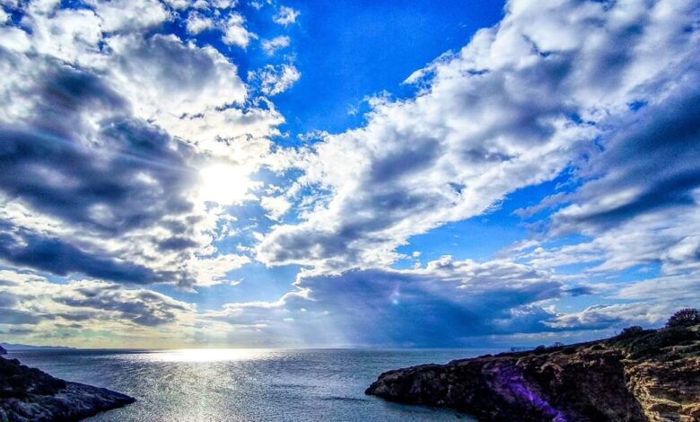 Καιρός-αύριο:-Τοπικές-βροχές-και-υψηλές-θερμοκρασίες