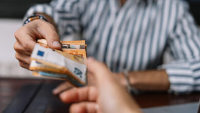 Οι-έλεγχοι-και-τα-πρόστιμα-για-την-αισχροκέρδεια:-Οι-υπουργικές-αποφάσεις