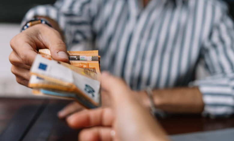 Οι-έλεγχοι-και-τα-πρόστιμα-για-την-αισχροκέρδεια:-Οι-υπουργικές-αποφάσεις