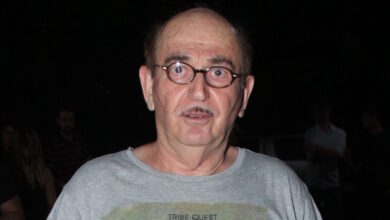 Παύλος-Κοντογιαννίδης:-Στις-κωμωδίες-παίζουν-στην-υπερβολή,-λες-κι-ο-άλλος-που-τους-παρακολουθεί-είναι-καθυστερημένος