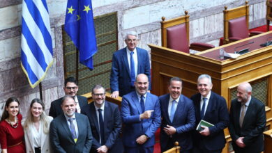 Υδρογονάνθρακες:-Κατά-πλειοψηφία-κυρώθηκαν-από-τη-Βουλή-οι-συμφωνίες-με-chevron-και-helleniq-energy-–-«Ιστορική-στιγμή-για-τη-χώρα»-δήλωσε-ο-Παπασταύρου