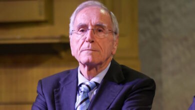 Ο-Πάνος-Σόμπολος-για-τον-θάνατο-της-συζύγου-του:-Είναι-σκληρό-διαχειριστείς-την-απώλεια-μετά-από-32-χρόνια-μαζί