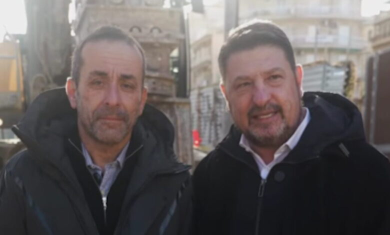 Το-«Ηλία-ρίχ’-το»-του-Νίκου-Χαρδαλιά-και-το-viral-βίντεο-από-την-υπό-κατασκευή-πλατεία-Γαλατσίου