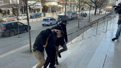 Καλαμαριά:-Στον-εισαγγελέα-ο-23χρονος-για-τη-δολοφονία-του-20χρονου-–-Αναζητούνται-ακόμη-2-άτομα,-άγνωστα-τα-κίνητρα