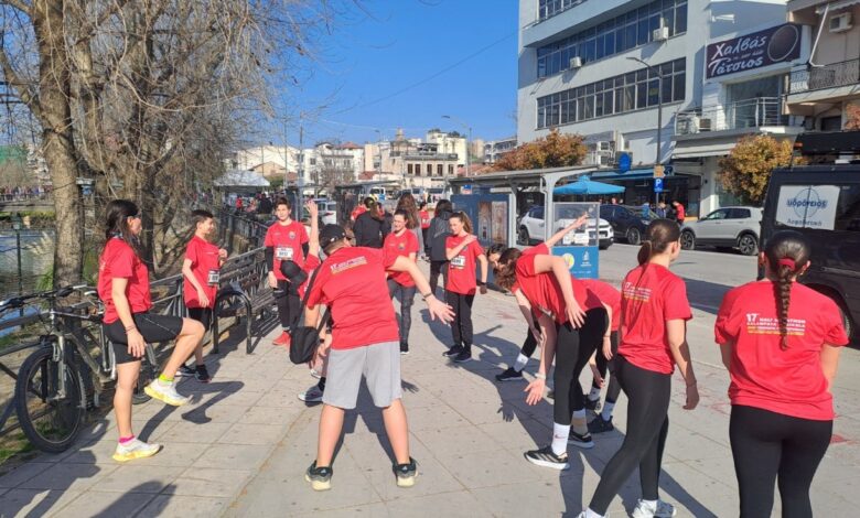 5ο-Γυμνάσιο-Τρικάλων:-Μαθητές-έτρεξαν-στον-Τρικαλινό-Ημιμαραθώνιο-5-km