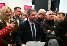 ΠΑΣΟΚ:-Και-τώρα-συνέδριο-–-Οι-κορυφαίοι-περιμένουν-τα-αποτελέσματα-και-τον-Ανδρουλάκη-στη-γωνία