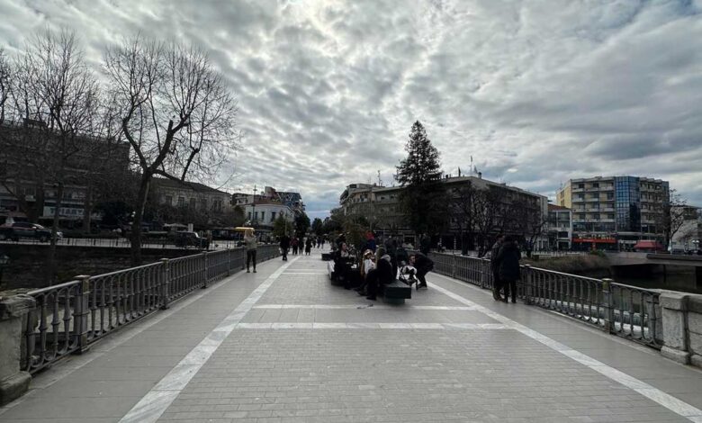 Τρίκαλα:-Απότομη-«βουτιά»-του-υδραργύρου-και-βροχές-–-Πότε-αλλάζει-ο-καιρός