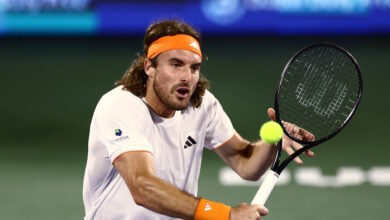 Ο-Στέφανος-Τσιτσιπάς-μένει-εκτός-τουρνουά-Βαρκελώνης-λόγω-κατάταξης