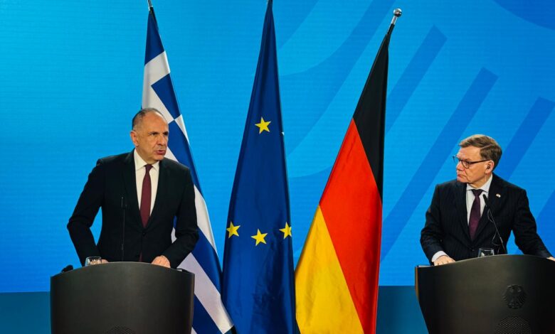 Γεραπετρίτης:-Η-Ελλάδα-δεν-προτίθεται-να-εμπλακεί-στον-πόλεμο-(upd)