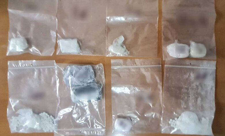 Έκρυψε-ναρκωτικά-σε-παπούτσια-στις-φυλακές-Τρικάλων