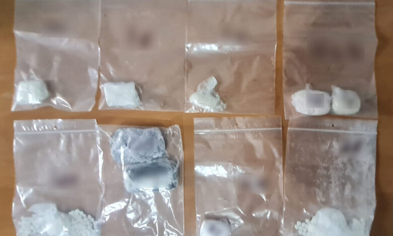 Φυλακές-Τρικάλων:-Προσπάθησε-να-περάσει-ναρκωτικά-που-είχε-κρύψει-στις-σόλες-παπουτσιών