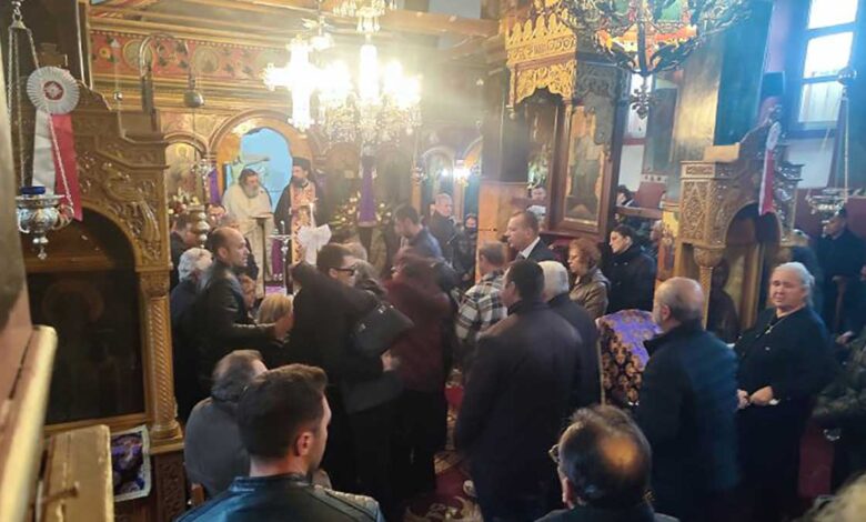 Τραγωδία-στη-Λαμία:-Το-τελευταίο-αντίο-στην-27χρονη-μητέρα-στα-Τρίκαλα