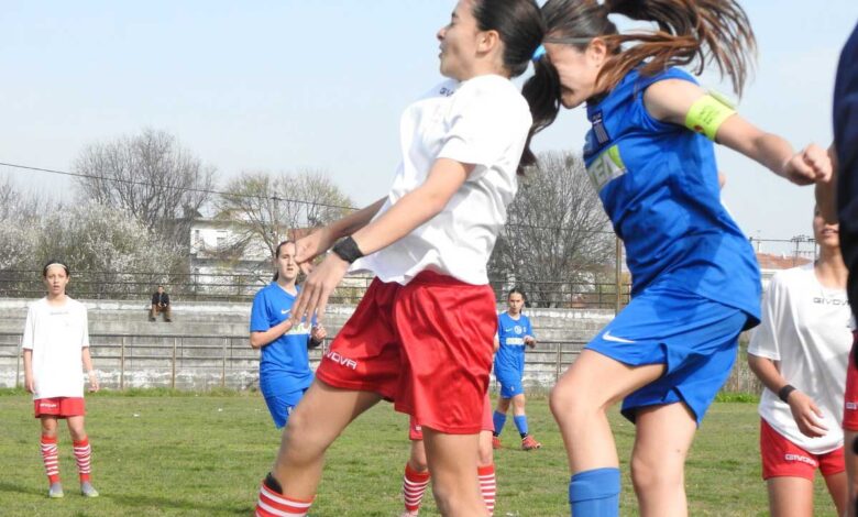 Για-νίκη-στην-Καρδίτσα-τα-κορίτσια-της-ΕΠΣΤ