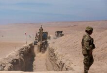 Άνοιγμα-τάφρων-στα-σύνορα-της-Χιλής-με-το-Περού