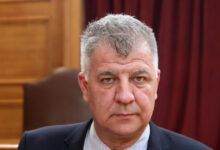 Σημανδράκος-για-ΟΠΕΚΕΠΕ:-«Πιο-πολλά-τα-αιγοπρόβατα-στην-Κρήτη,-από-τις-μύγες»