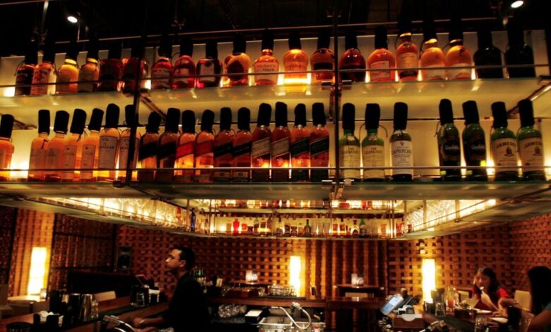 20-ερωτοαπαντήσεις-για-την-απαγόρευση-καπνικών-και-αλκοόλ-σε-ανήλικους:-Τι-πρέπει-να-γνωρίζουν-οι-ενδιαφερόμενοι