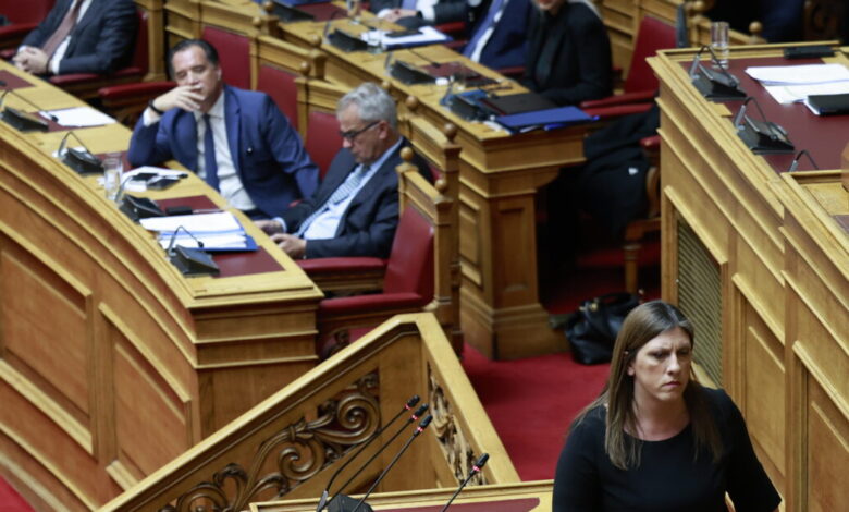 Μετά-τα-κρακεράκια,-ειρωνείες-Κωνσταντοπούλου-σε-Βορίδη-στη-Βουλή