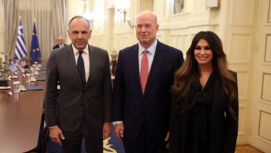 Τον-Αντιπρόσωπο-των-ΗΠΑ-στο-ΝΑΤΟ-είδε-απόψε-ο-Γεραπετρίτης,-παρουσία-Γκίλφοϊλ