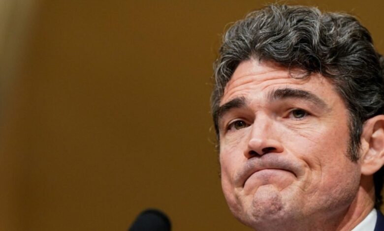 Ο-Τζο-Κεντ-είχε-εκμυστηρευτεί-στον-Τζέι-Ντι-Βανς-ότι-θα-παραιτηθεί-ένα-24ωρο-πριν:-«Μίλα-με-τον-Τραμπ»