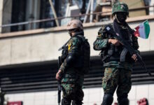 Ιράν:-Πράκτορες-της-Μοσάντ-τηλεφωνούν-σε-αξιωματούχους-του-καθεστώτος-–-«Είσαι-ο-επόμενος,-πρόσεχε»