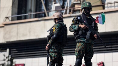 Ιράν:-Πράκτορες-της-Μοσάντ-τηλεφωνούν-σε-αξιωματούχους-του-καθεστώτος-–-«Είσαι-ο-επόμενος,-πρόσεχε»