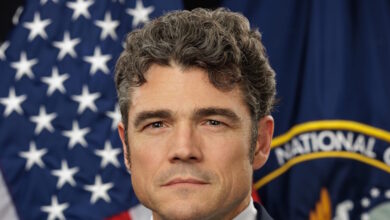 Νέο-χτύπημα-στο-maga-από-τον-Τζο-Κεντ-–-«Μας-είχαν-αποκόψει-από-τον-Τραμπ-–-Δεν-υπήρχε-λόγος-για-χτύπημα-στο-Ιράν»