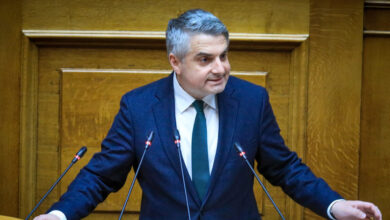 Οδυσσέας-Κωνσταντινόπουλος:-Συγκινημένος-στην-αποχαιρετιστήρια-ομιλία-του-στη-Βουλή