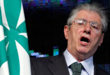 Ιταλία:-Πέθανε-ο-ιδρυτής-της-Λέγκα,-Ουμπέρτο-Μπόσι-σε-ηλικία-84-ετών-–-Το-αντίο-της-Τζόρτζια-Μελόνι